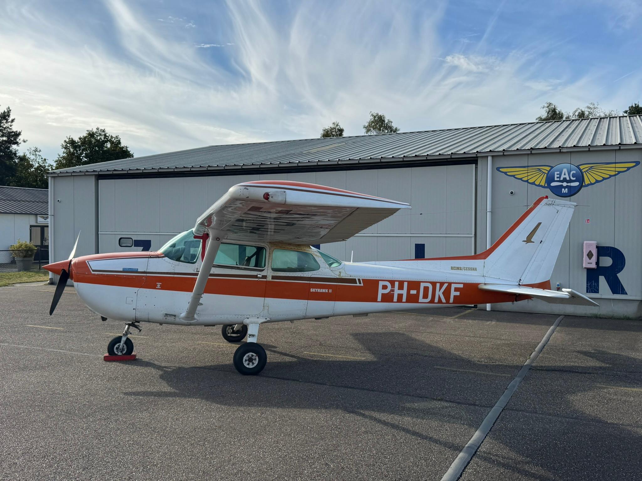 Cessna F172P Skyhawk
