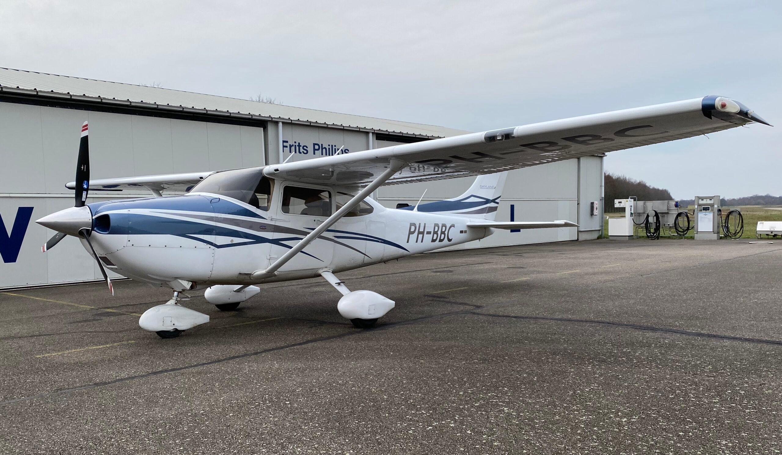 Cessna 182T Skylane