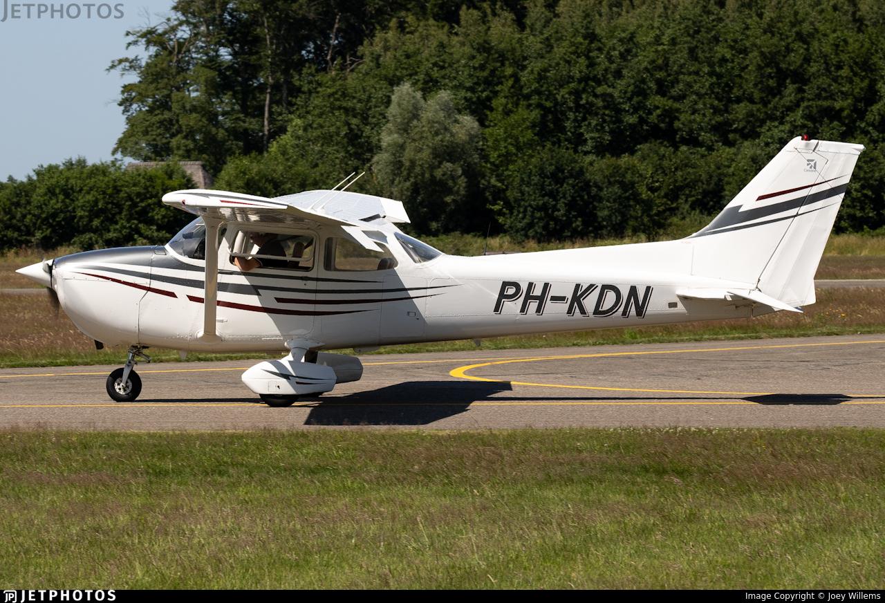 Cessna F172N Skyhawk