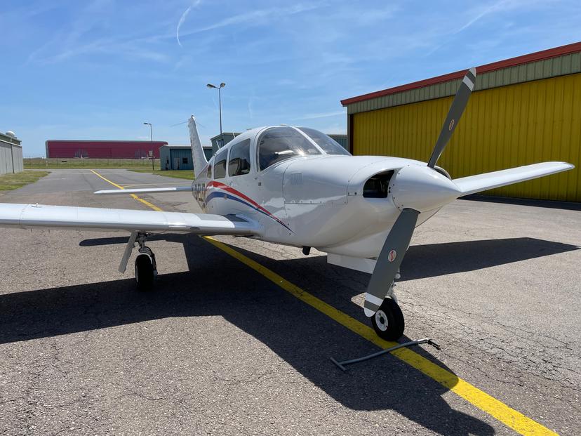 Piper PA-28RT Arrow