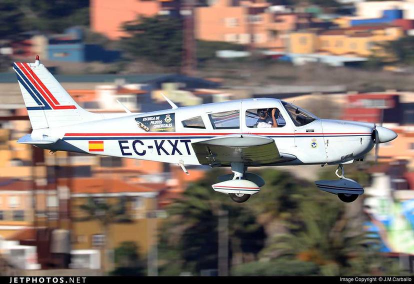 Piper PA-28-180 Cherokee Challenger