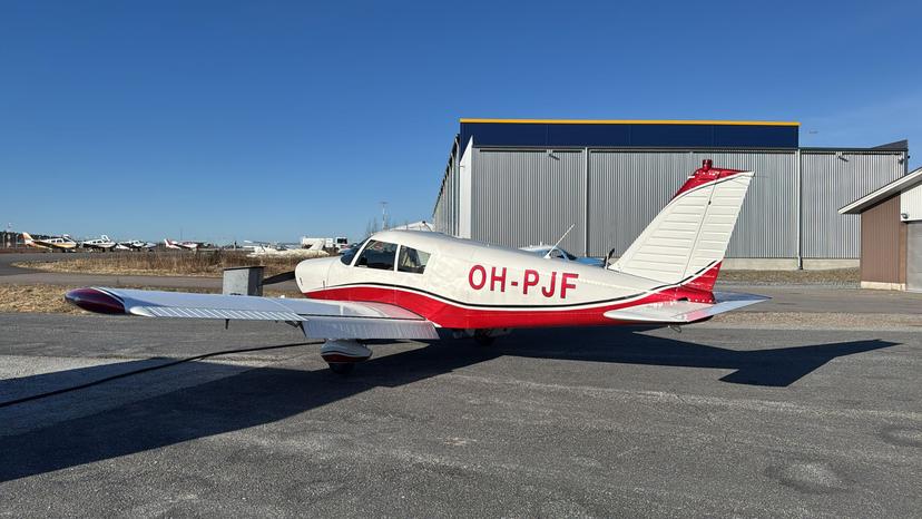 Piper PA-28-140 Cherokee