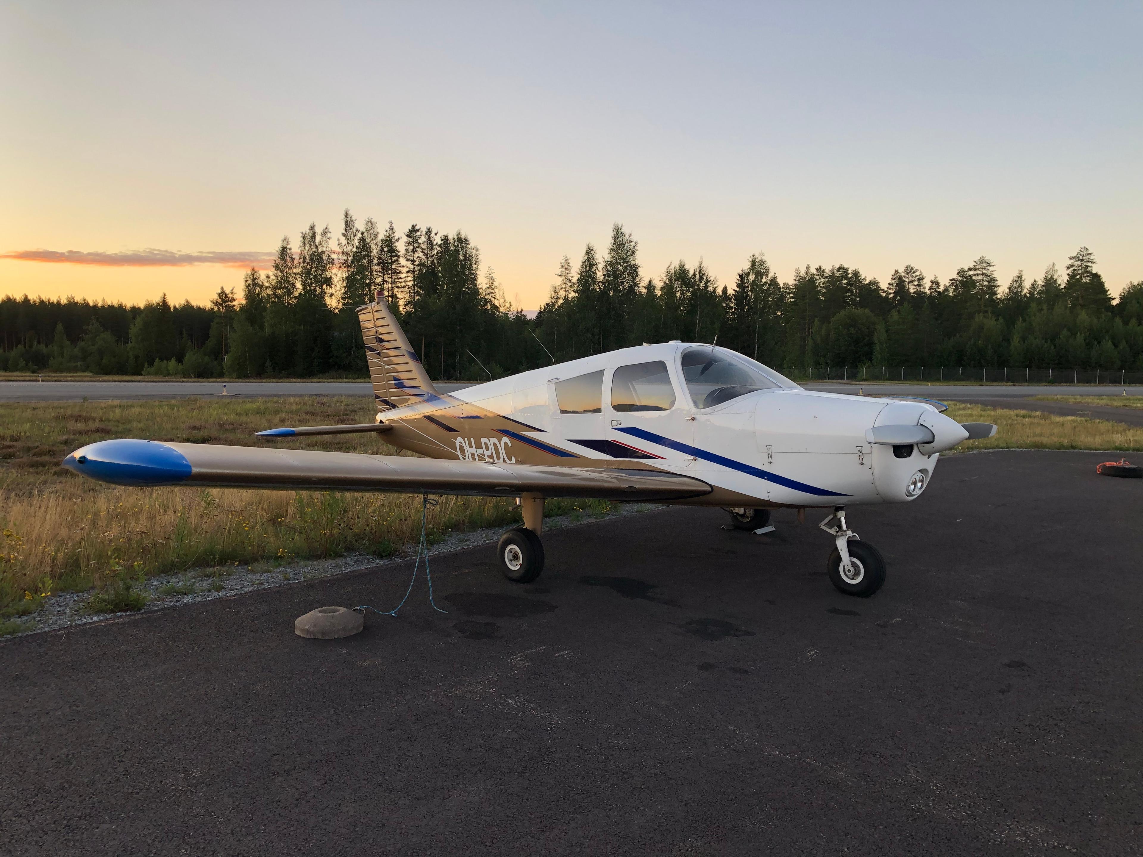 Piper PA-28-140 Cherokee